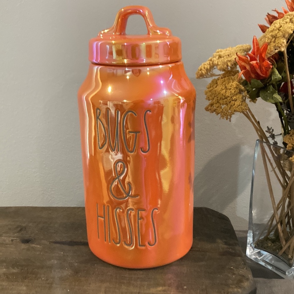 Rae Dunn BUGS AND HISSES Halloween Canister in Orange Iridescent Luster Jar 👻🎃 - Picture 3 of 11